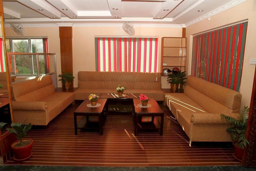 Hotel Center Lake Pokhara Eksteriør billede