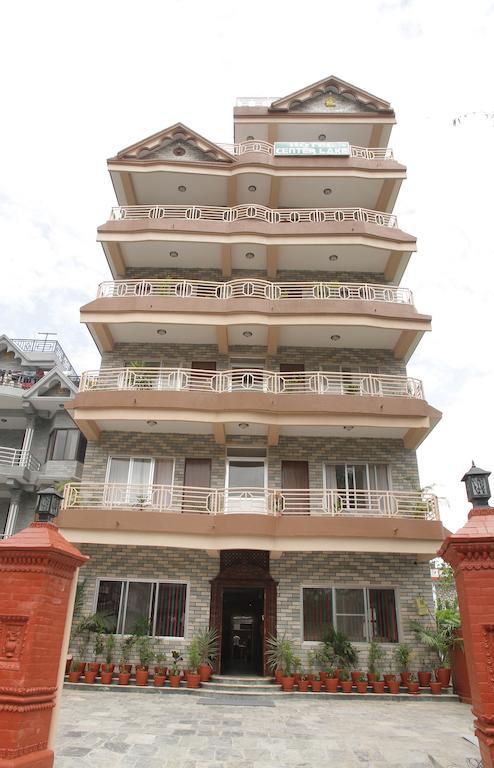 Hotel Center Lake Pokhara Eksteriør billede
