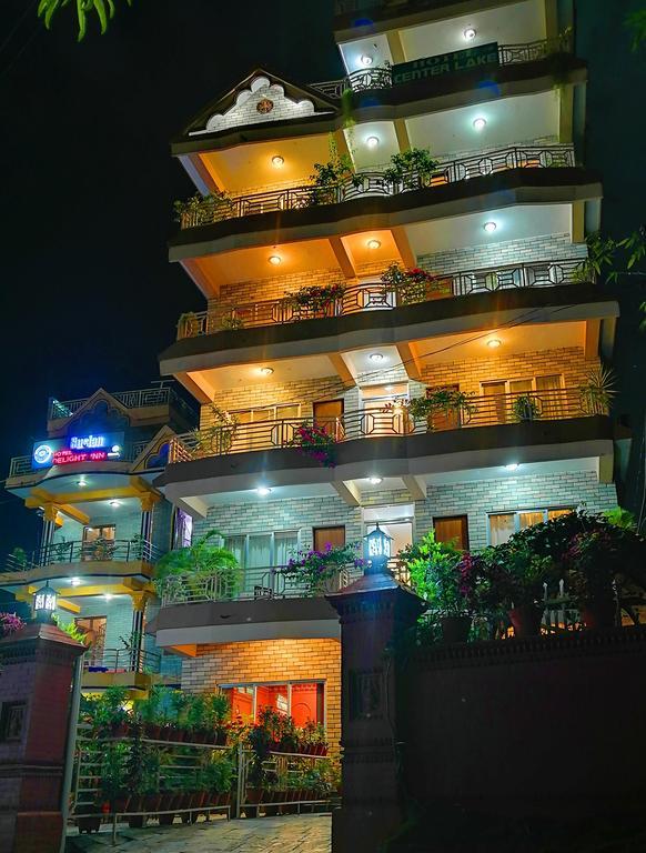 Hotel Center Lake Pokhara Eksteriør billede