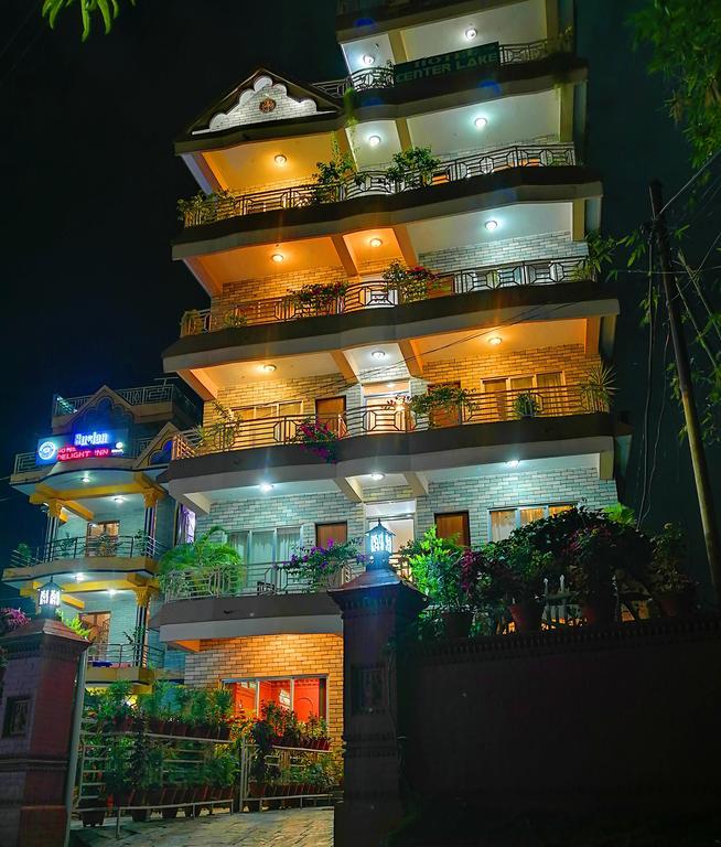 Hotel Center Lake Pokhara Eksteriør billede