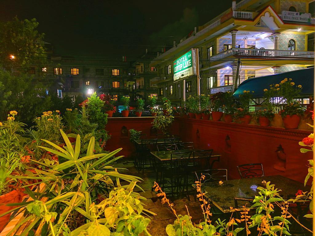 Hotel Center Lake Pokhara Eksteriør billede