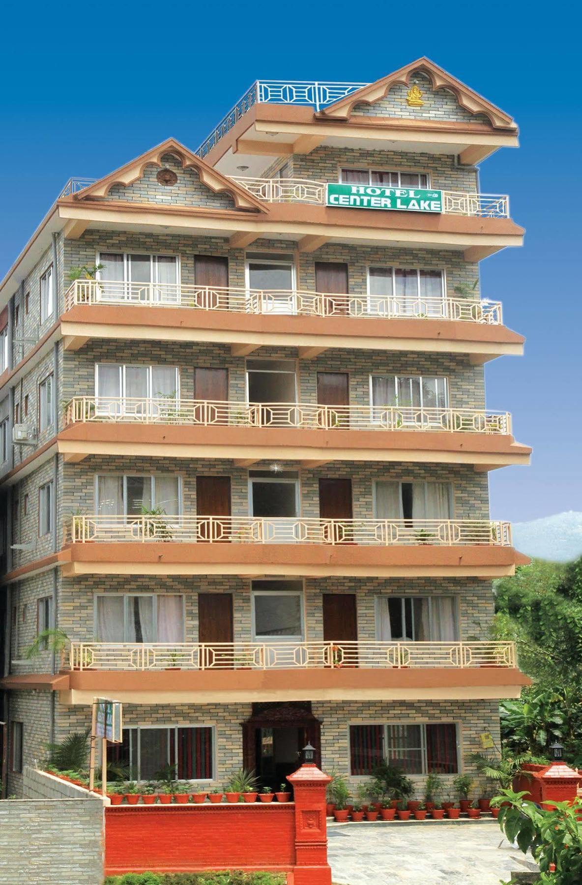 Hotel Center Lake Pokhara Eksteriør billede