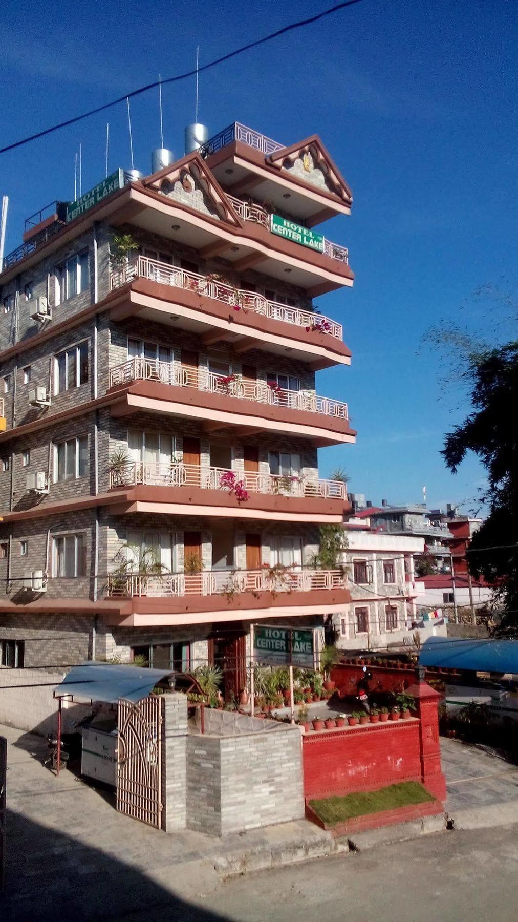 Hotel Center Lake Pokhara Eksteriør billede